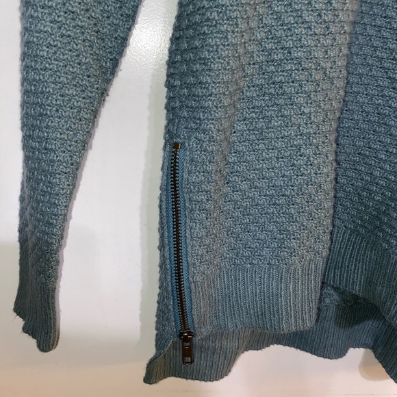 Madewell sweater with side zippers - size XS - Picture 2 of 3